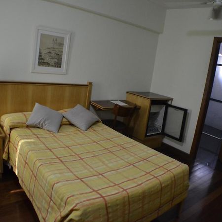 Constantino Hotel E Eventos Жуис-ди-Фора Экстерьер фото A room at the hotel