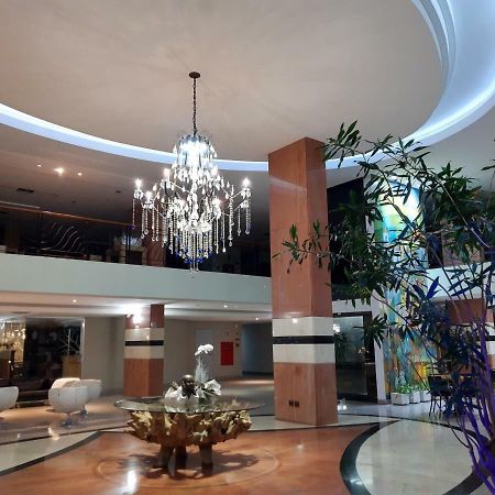 Constantino Hotel E Eventos Жуис-ди-Фора Экстерьер фото Lobby