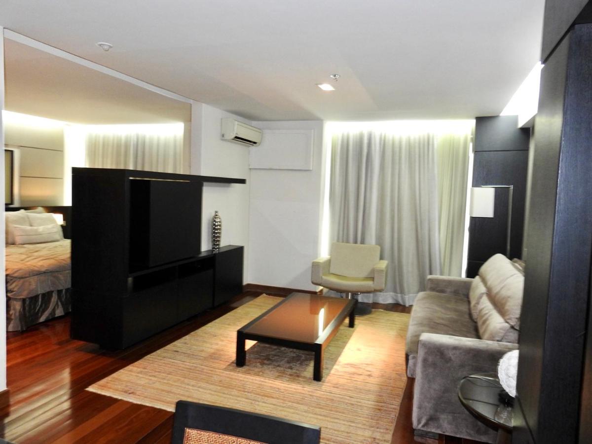 Constantino Hotel E Eventos Жуис-ди-Фора Экстерьер фото A living room in a modern apartment