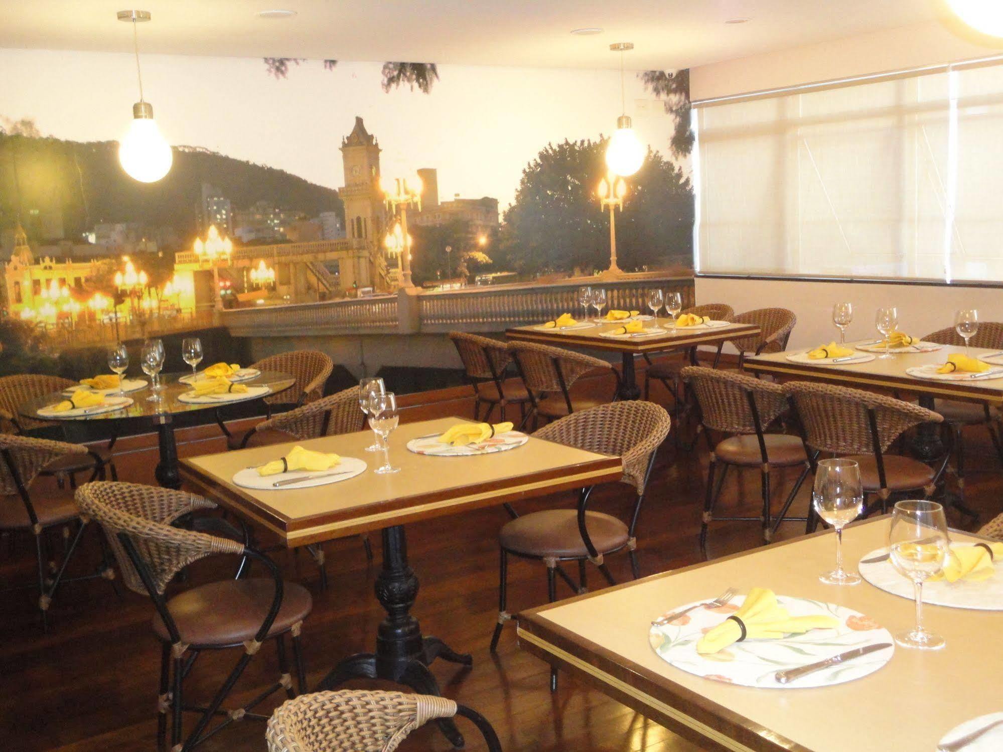Constantino Hotel E Eventos Жуис-ди-Фора Экстерьер фото The interior of the restaurant